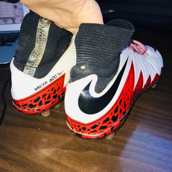 Nike Hypervenom - Picture 4 of 4